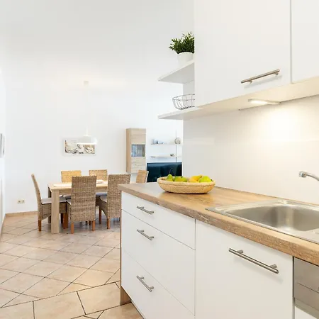 W1 - Gaestehaus Christian-westphal-str 60 - Feriendomizil Hollich Apartamento Grömitz